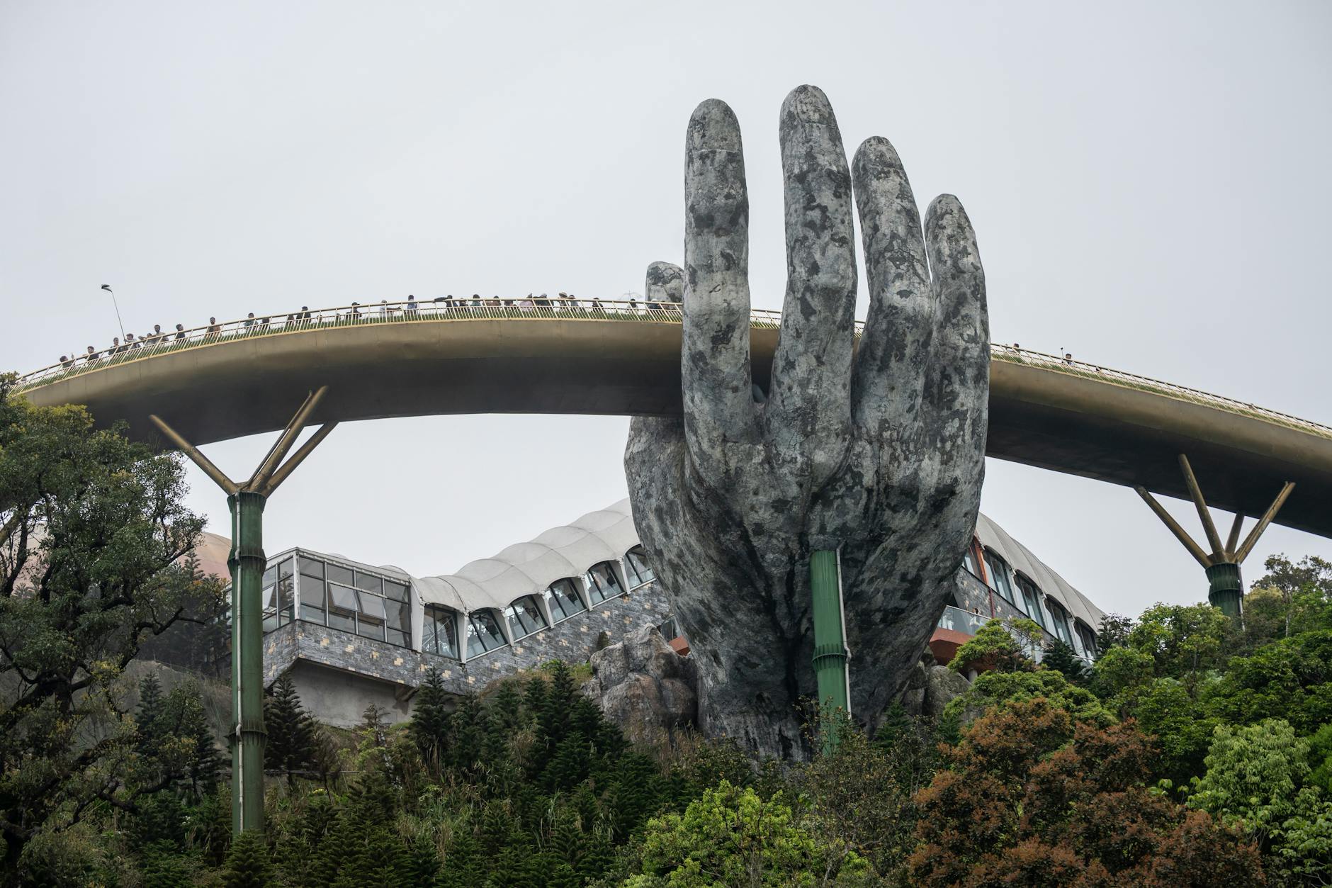 Grafika przedstawiająca wizualizację odnowionych Koszar Dragonów w Olsztynie po rewitalizacji